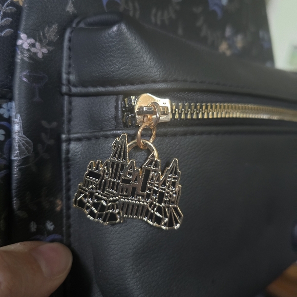 Harry Potter | Floral Hogwarts Icons Mini Backpack - Picture 8 of 9